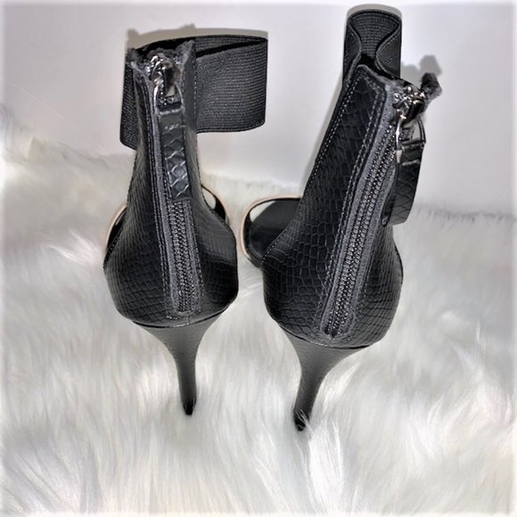 SIMPLY VERA VERA WANG Black & Tan Sandal Heels - Picture 6 of 8